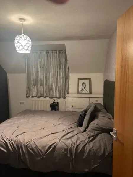 Flat For Rent in Canterbury, England