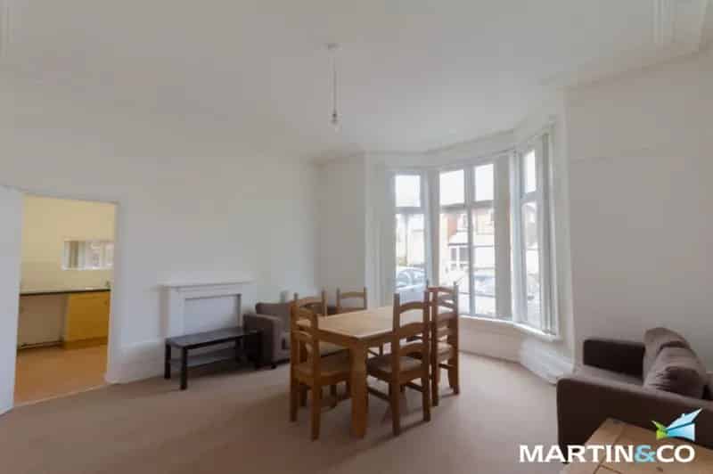 1 Bedroom Flat To Rent