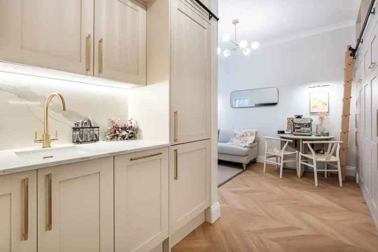 Studio Flat to Rent near Kensington Gardens