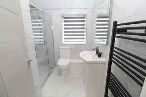 1 Room Flat 61 m² Cardiff Luxury Studio Apartment