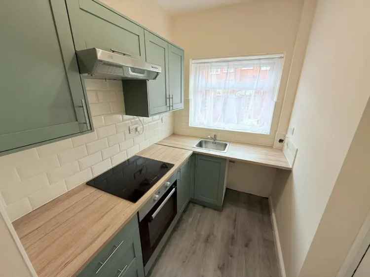 2 Bedroom House To Let Fully Modernised Pets Considered