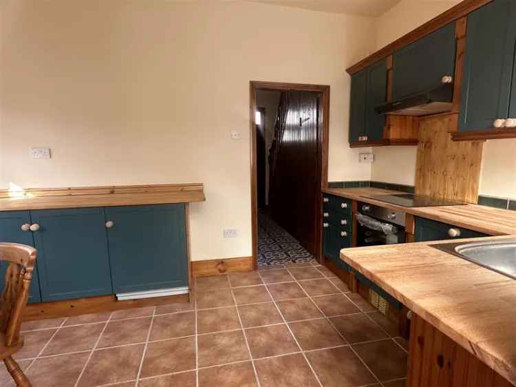 3 Bedroom Detached House to Rent Radford