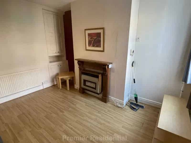 3 Bedroom Terraced House to Rent in Fallowfield