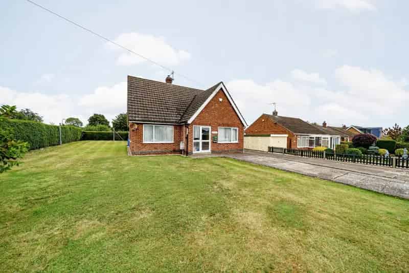 3 Bedroom Detached Dormer House For Sale