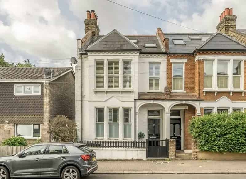 3 Bedroom Flat near Clapham South Station