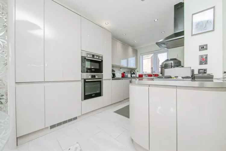 4 Bedroom Family Home Harwich