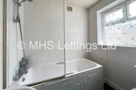 Hyde Park Leeds Student Room 4 Bed House Share Unlimited Bills