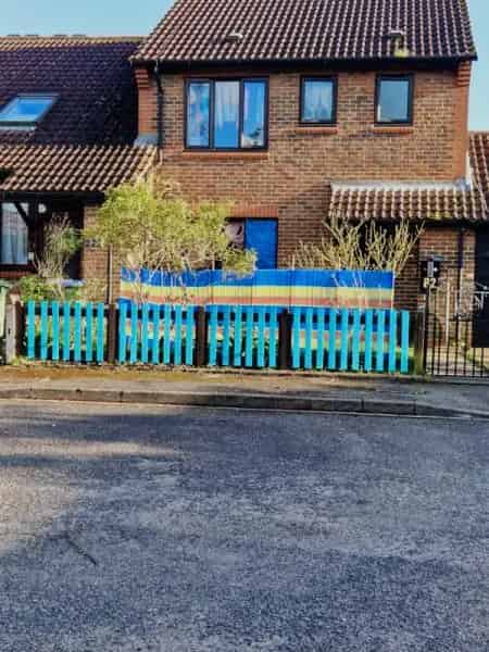 3 Bedroom House with Double Garage and Driveway