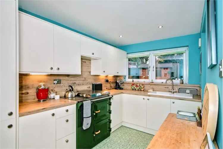 3 Bed House - Semi Detached with 2 Reception Rooms