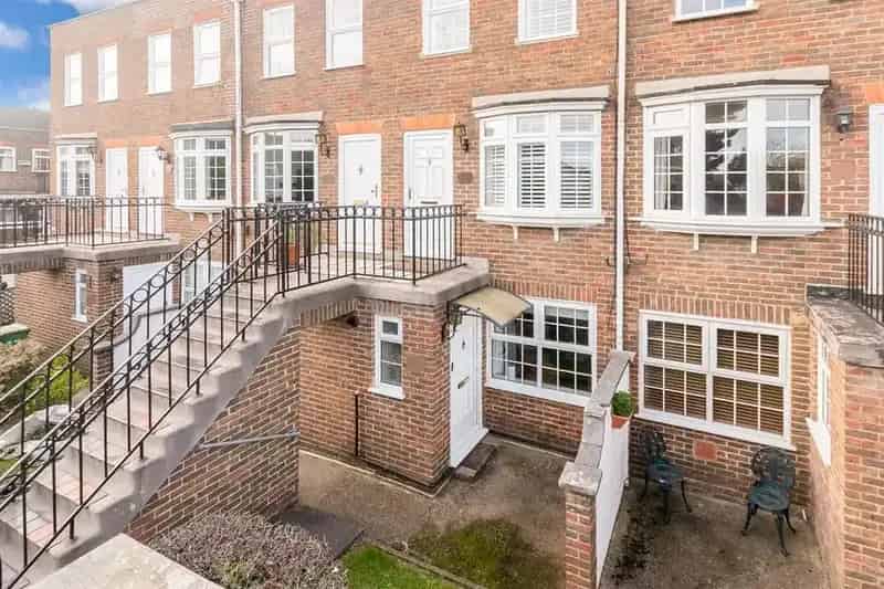 1 Bedroom Ground Floor Maisonette for Sale Bexleyheath