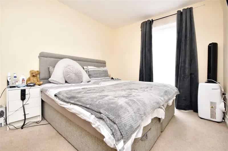 Modern One Bedroom Apartment Garforth