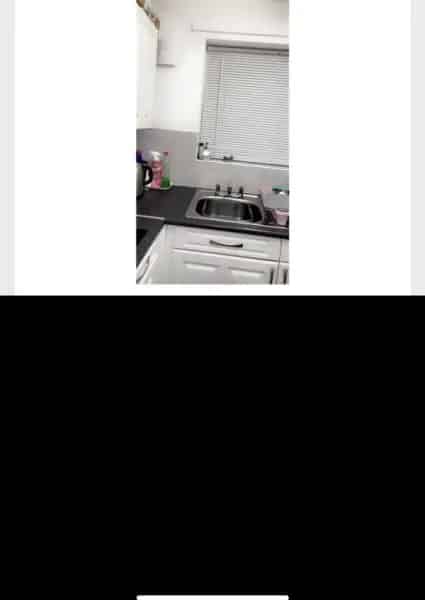 Recently Decorated Home Near Shopping Centre and Transport
