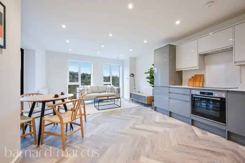 Luxury Apartments in Sanderstead - 1 2 & 3 Bedroom Homes
