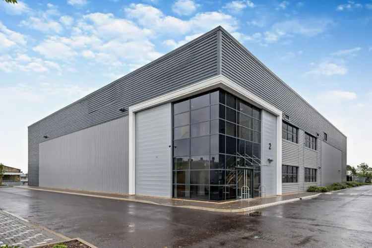 Milton Keynes Warehouses For Lease - 161,480 sq ft