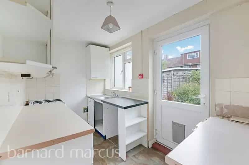 Three Bedroom House for Sale Buckland Walk Morden