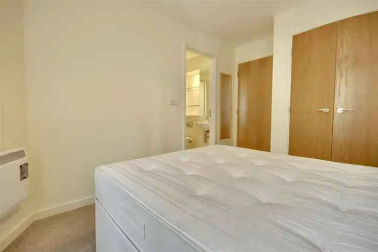 2 Bedroom Furnished Apartment to Rent in Admiralty Quarter