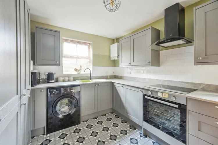 Family Home in Uttoxeter - 3 Beds, En Suite, Garage