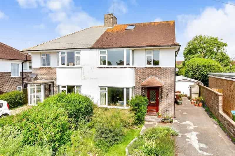 4 Bedroom Semi-Detached House for Sale