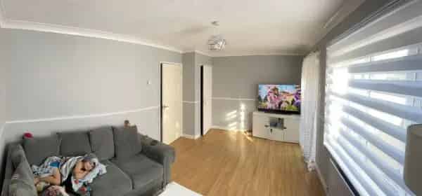 3 Bed House with Garden Near Shops Schools and Transport