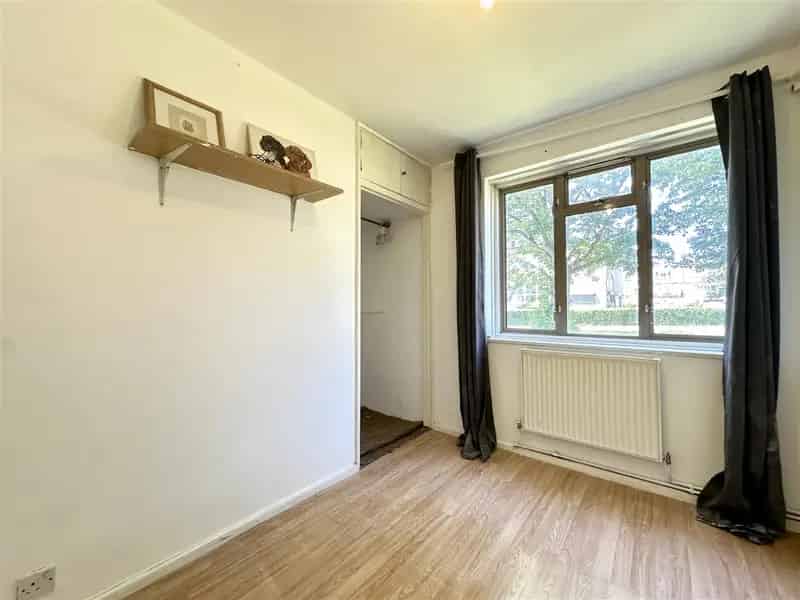 4 Bedroom Flat to Rent Kennington