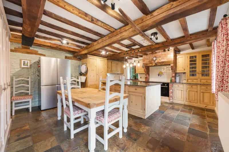 5 Bedroom Barn Conversion Acton Beauchamp Worcestershire