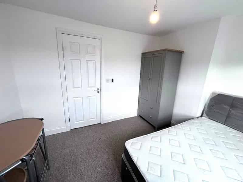 1 Bedroom House of Multiple Occupation To Rent