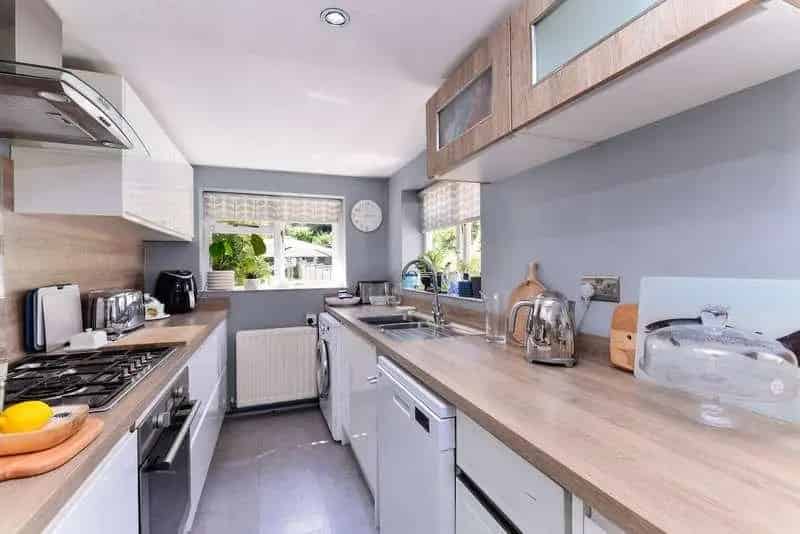 2 Bed House for Sale Godalming
