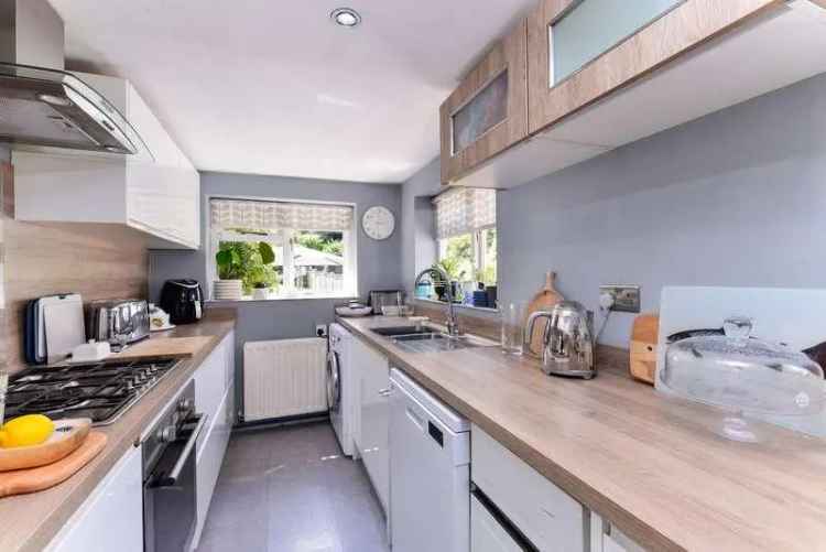 2 Bed House for Sale Godalming