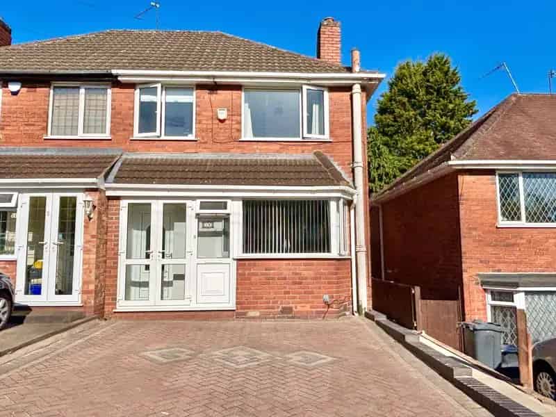 3 Bedroom Semi-Detached House for Rent Great Barr