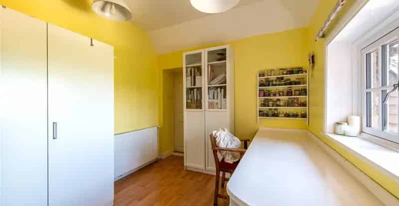 3 Bedroom House for Sale in East Farleigh, Kent