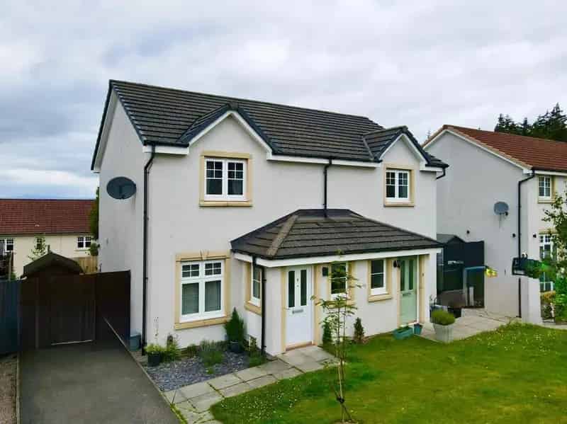 2 Bedroom Semi Detached House Inverness