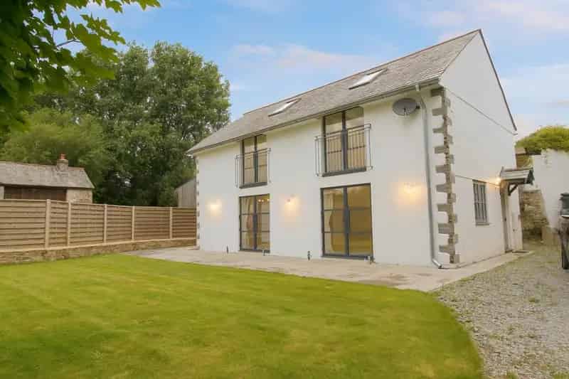 3 Bedroom Detached House to Rent Harewood Calstock