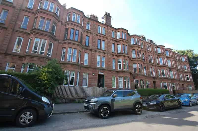 1 Bedroom Flat for Sale in Scotland