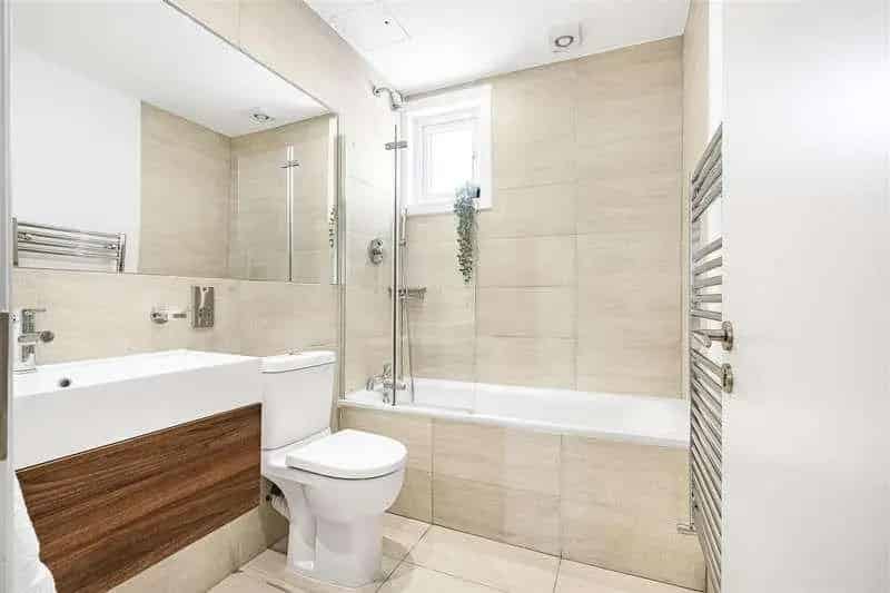 5 Bed Semi-Detached House Kingston Upon Thames