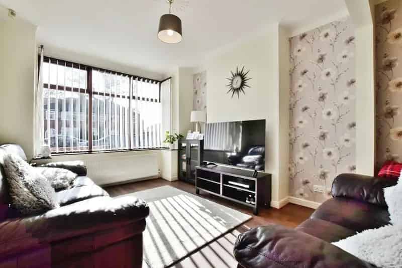 3 Bedroom Semi Detached House for Sale Reddish Cheshire