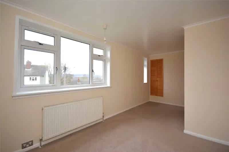 Spacious 3-Bed Semi-Detached Home with Gardens