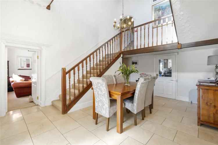 House For Sale in Wakefield, England