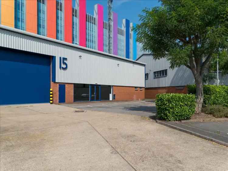 Refurbished Brentford Industrial Unit - Great West Road