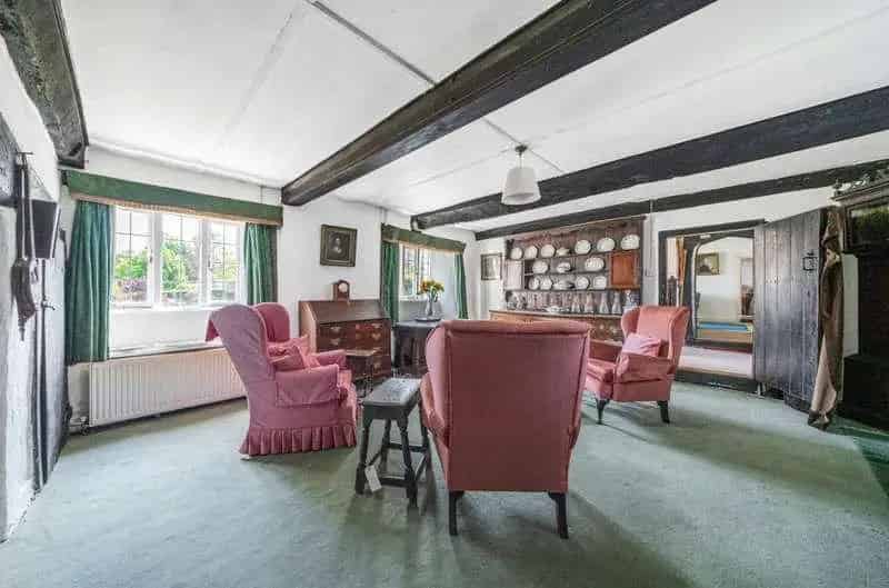 4 Bed Grade II Listed Farmhouse Somerset
