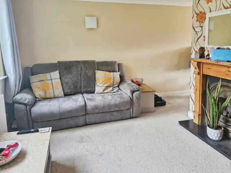 3 Bedroom House To Let Available September