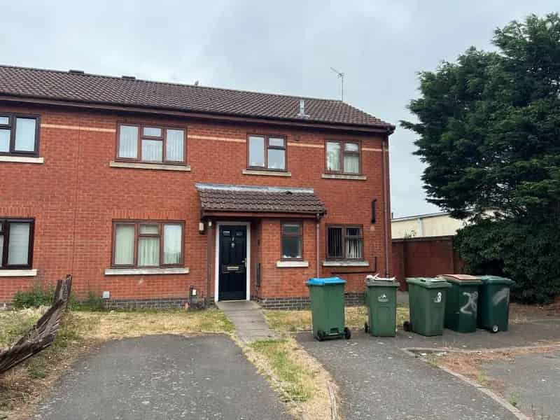 4 Bedroom Semi Detached House For Sale At Auction