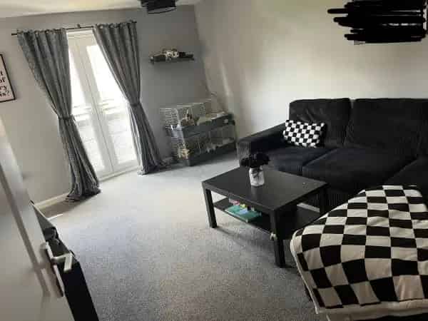 Spacious 2-Bedroom Apartment Near Town