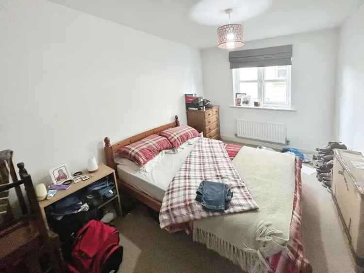 Flat For Sale in West Lindsey, England