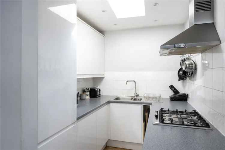 Three Bedroom House Brixton Hill Open Plan Living West Garden