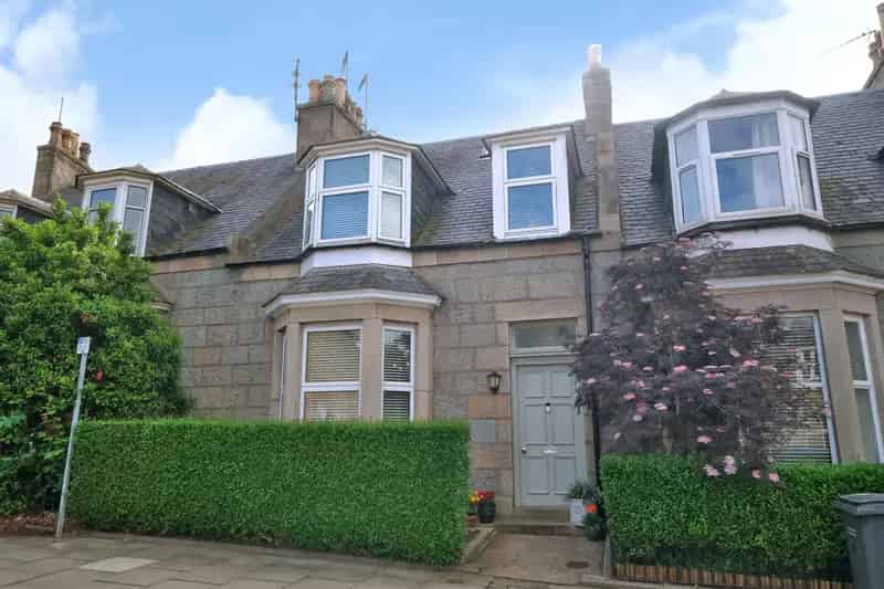 4 Bedroom Granite Home in Rosemount Aberdeen