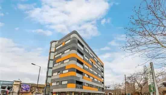 2 Bed 2 Bath Flat Near Tower Bridge London