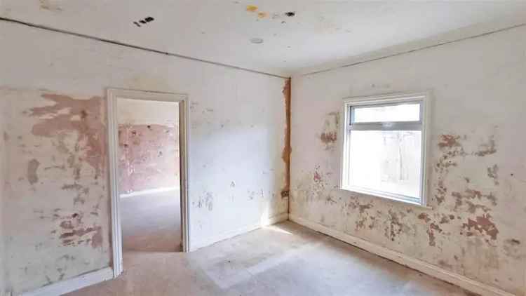 Freehold Detached Bungalow Romford - Needs Updating