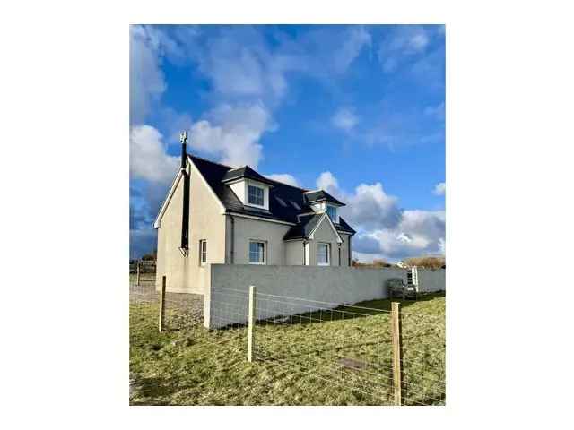 2 Bedroom Detached House for Sale Holm Isle of Lewis