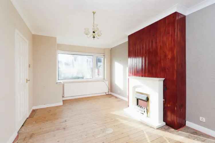 3 Bedroom Semi-Detached House For Sale in Grenoside, Sheffield