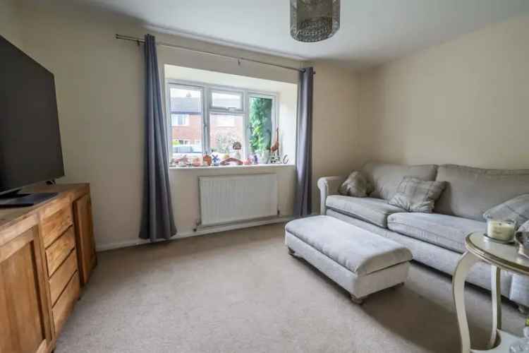 Semi Detached House Near High Street Shops
